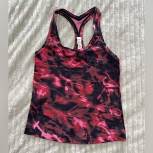 Lululemon Tank.